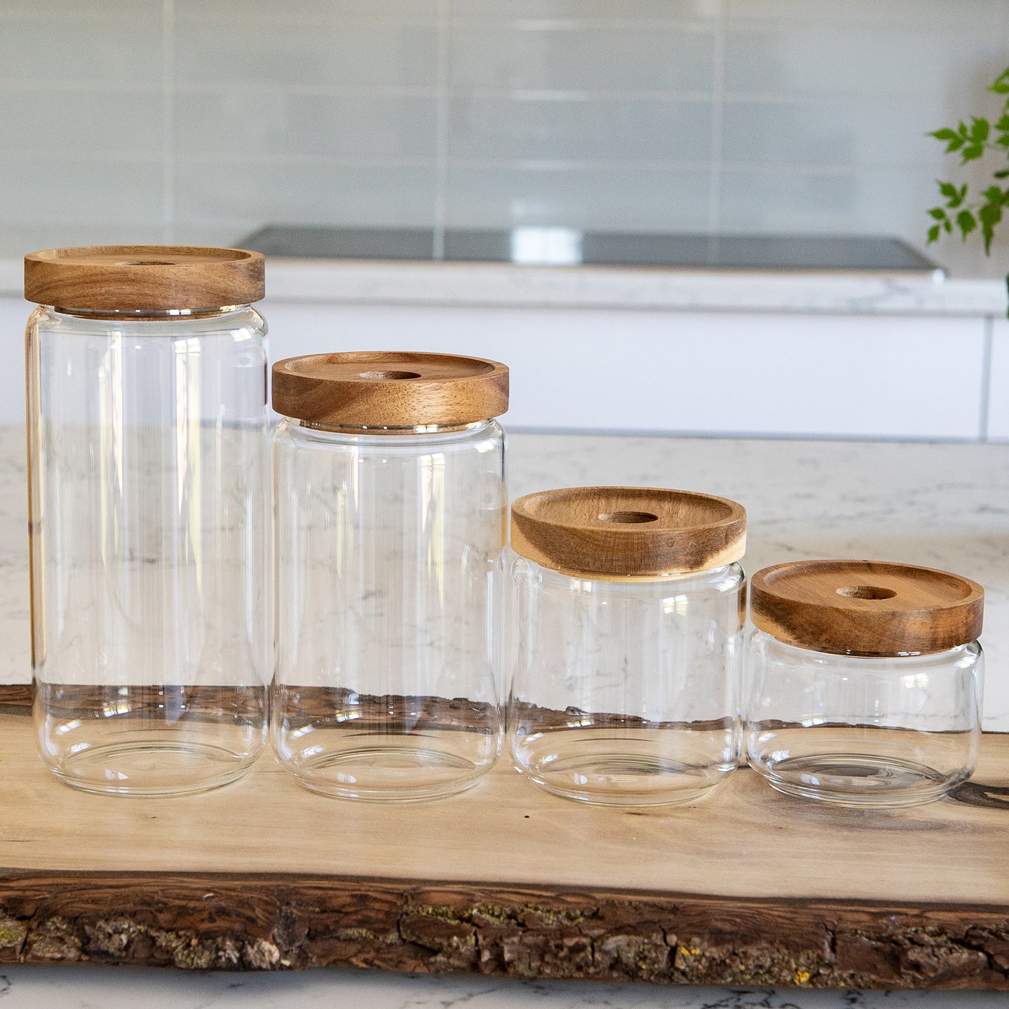 Round Jar (25 oz unit) Vianna Acacia Lid