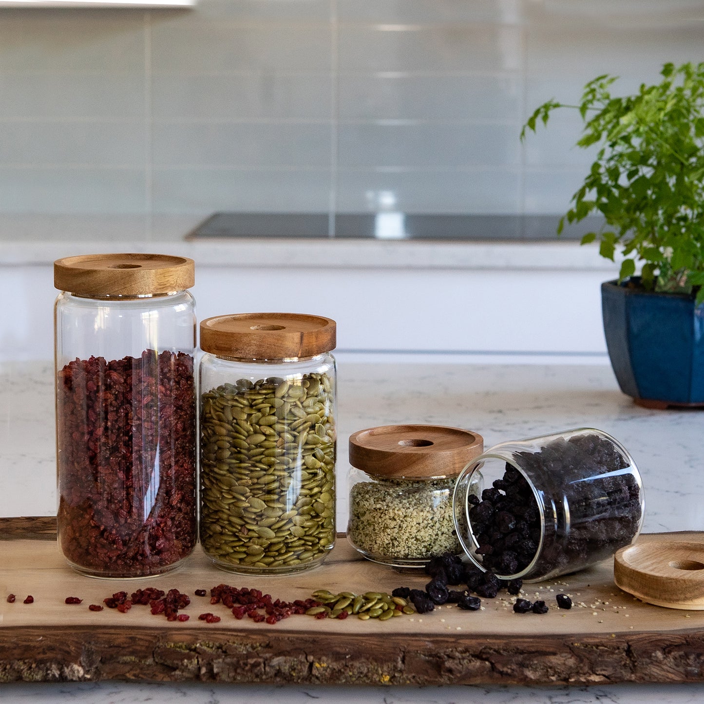 Round Jar (25 oz unit) Vianna Acacia Lid